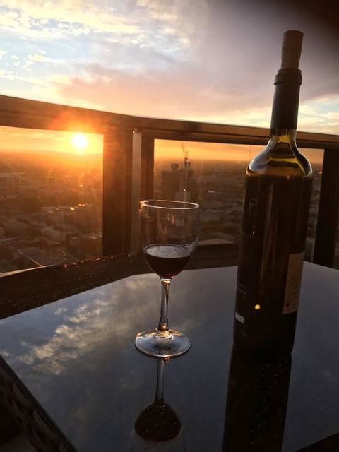 VUE Penthouse On King William - Rental Cars 2