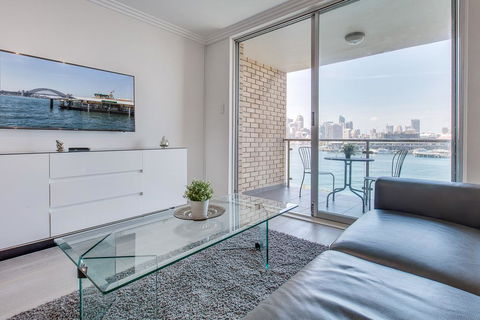 Wake Up To Sydney Harbour - Rental Cars 0