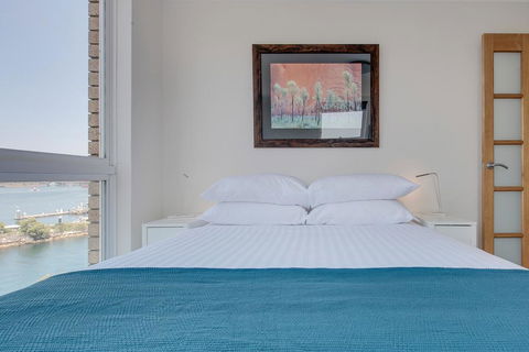 Wake Up To Sydney Harbour - Rental Cars 2