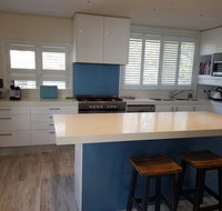 Waterfront 2 Bed Luxury Apartment in Corlette Port Stephens - Sleeps 4 - Rental Cars