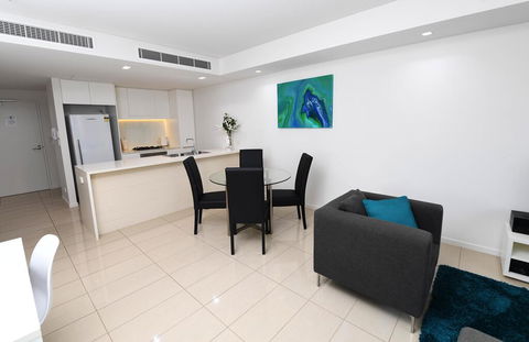 WATERFRONT DARWIN TROPICAL GEM - Rental Cars 2