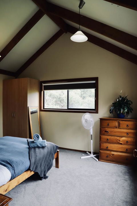 Red Ceder Cottage - Great Ocean Road - Port Campbell - Rental Cars 4