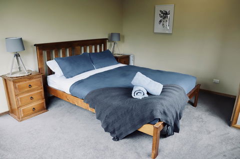 Red Ceder Cottage - Great Ocean Road - Port Campbell - Rental Cars 2