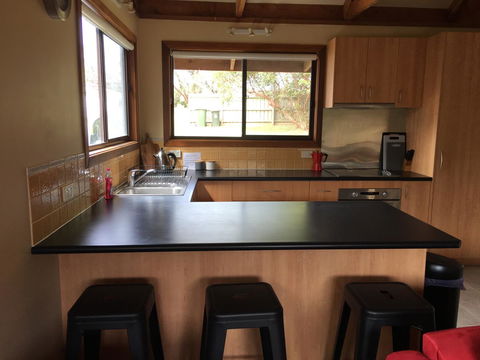 Red Ceder Cottage - Great Ocean Road - Port Campbell - Rental Cars 13