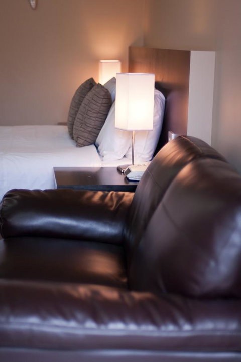 National Hotel Complex Bendigo - Rental Cars 9