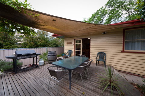 National Hotel Complex Bendigo - Rental Cars 7