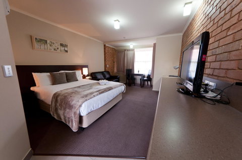 National Hotel Complex Bendigo - Rental Cars 30