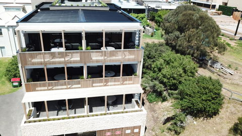 Carmel At Sorrento - Rental Cars 3