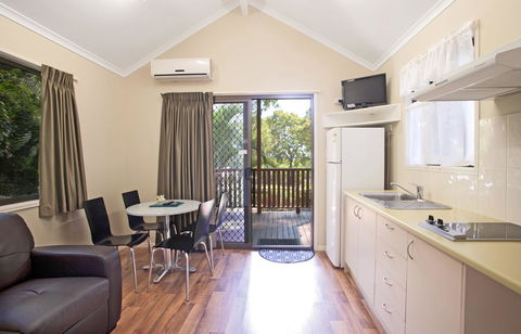Captain Cook Holiday Village 1770 - Rental Cars 16