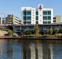 BEST WESTERN PLUS Lake Kawana Hotel - Rental Cars