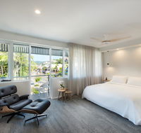 Heart Hotel and Gallery Whitsundays - Rental Cars