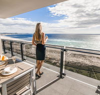 Iconic Kirra Beach Resort - Rental Cars