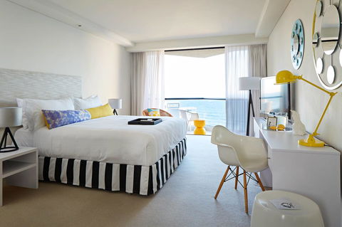 QT Gold Coast - Rental Cars 4