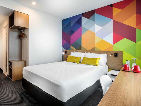Ibis Styles Brisbane Elizabeth Street - Rental Cars 35