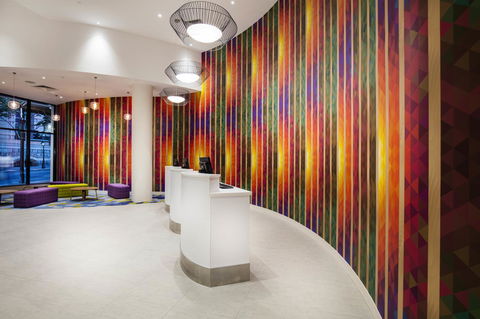 Ibis Styles Brisbane Elizabeth Street - Rental Cars 9