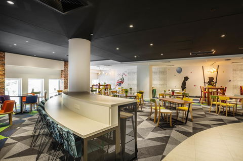 Ibis Styles Brisbane Elizabeth Street - Rental Cars 25
