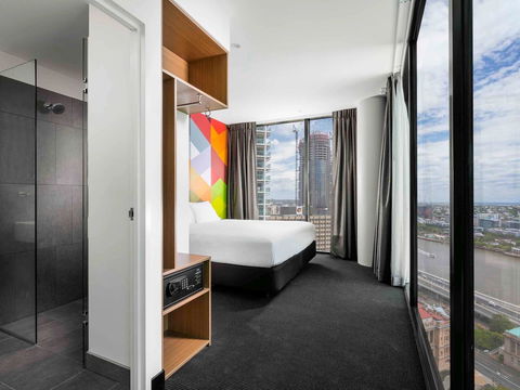 Ibis Styles Brisbane Elizabeth Street - Rental Cars 43