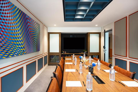Ovolo The Valley Brisbane - Rental Cars 12