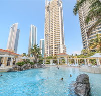 Towers of Chevron - Private Apartment