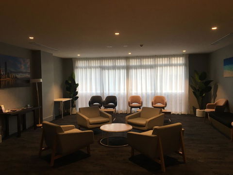 Woodroffe Hotel - Rental Cars 5
