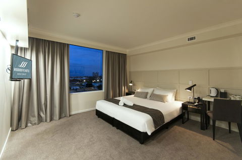 Woodroffe Hotel - Rental Cars 11