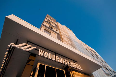 Woodroffe Hotel - Rental Cars 19