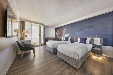 Novotel Surfers Paradise - Rental Cars 4