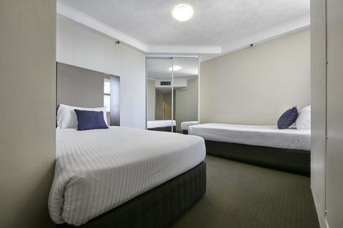 Novotel Surfers Paradise - Rental Cars 12