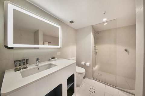 Novotel Surfers Paradise - Rental Cars 16