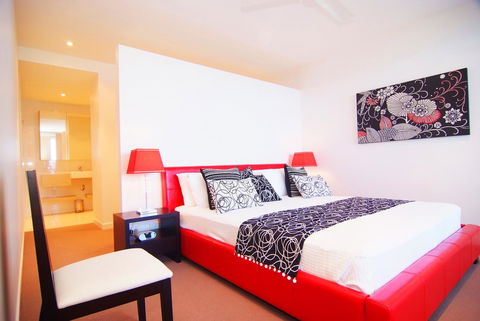 Coral Cove Apartments - Rental Cars 21