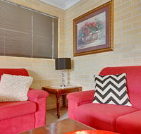 Murray Street Apartments - Rental Cars