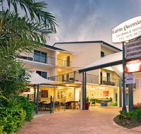 Cairns Queenslander Hotel  Apartments - Rental Cars