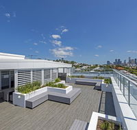 DoubleOne3 Apartments - Rental Cars