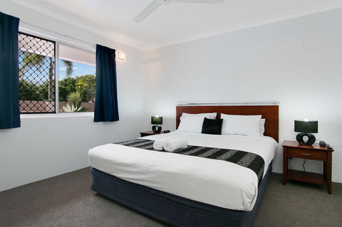 Cairns City Palms - Rental Cars 23