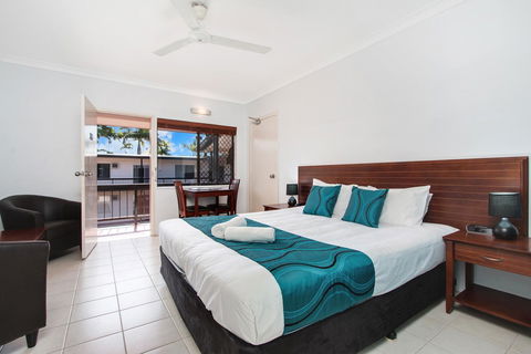 Cairns City Palms - Rental Cars 17