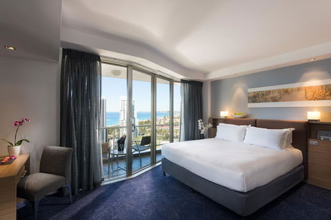 Sofitel Gold Coast Broadbeach - Rental Cars 3
