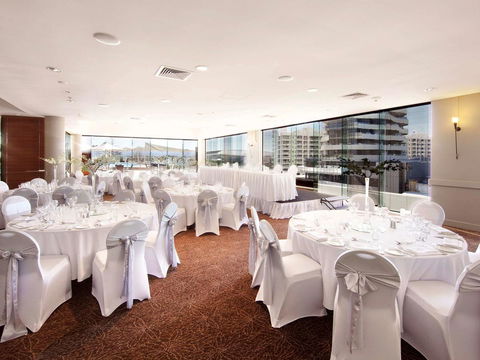 Sofitel Gold Coast Broadbeach - Rental Cars 37
