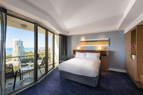 Sofitel Gold Coast Broadbeach - Rental Cars 8