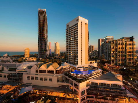 Sofitel Gold Coast Broadbeach - Rental Cars 1