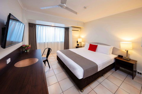 Hides Hotel - Rental Cars 0