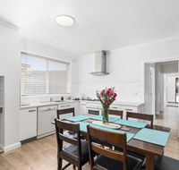 Wattle Grove Villa - Rental Cars