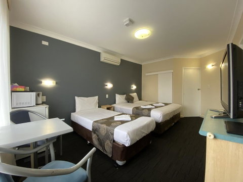 Welcome Inn 277 - Rental Cars 1