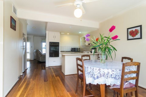 West Lakes Townhouse - Rental Cars 2