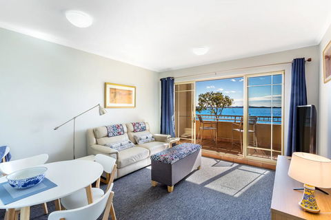 Whitesands, Unit 113/41-45 Shoal Bay Road - Rental Cars 2