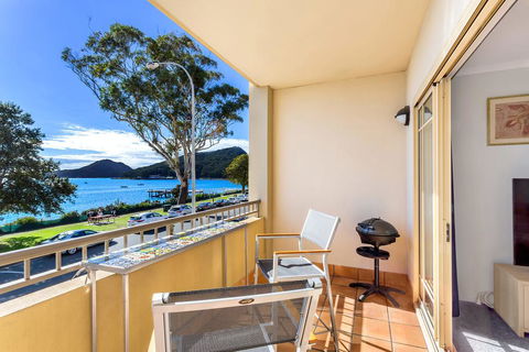 Whitesands, Unit 113/41-45 Shoal Bay Road - Rental Cars 3