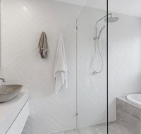 Wirragulla 10 Marty Avenue - Stylish Modern House with ducted air con  WIFI - Rental Cars