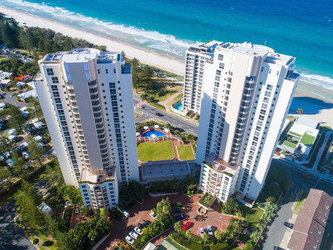 Xanadu Resort - Rental Cars 0
