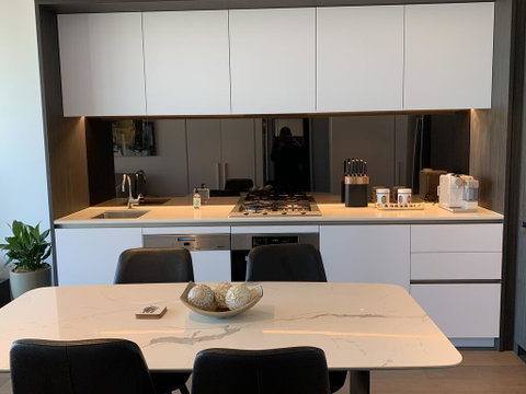 Xu's Residence@No.1 Collins Wharf - Rental Cars 2