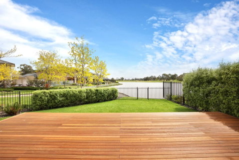 Xus Residence - Rental Cars 1