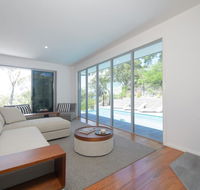 YARINGA - Retreat Style Accomodation with Swimming Pool - Rental Cars